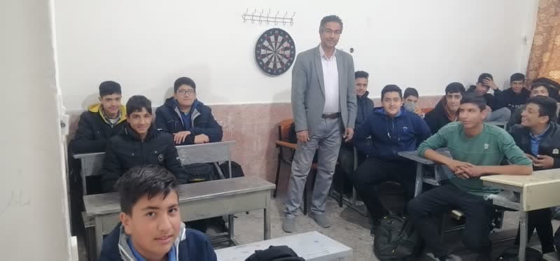 معرفی هنرستان به دانش آموزان نهمی مدارس منتخب متوسطه اول