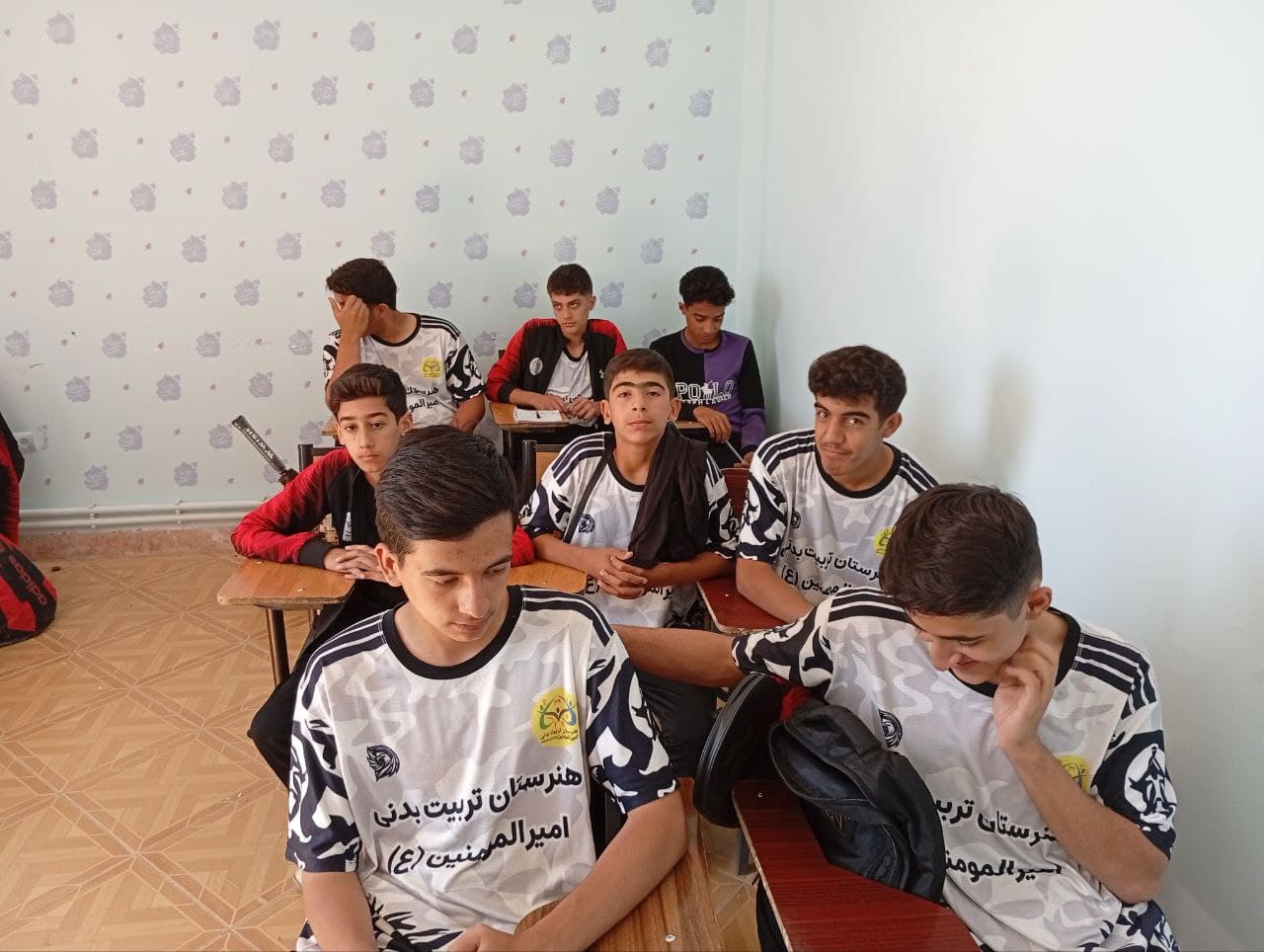 هنرستان غیردولتی تربیت بدنی امیرالمومنین(ع)