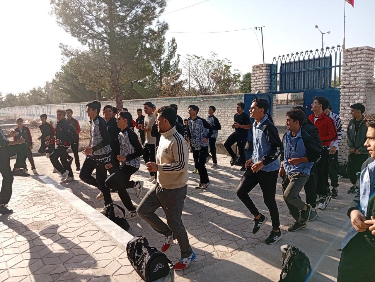 هنرستان غیردولتی تربیت بدنی امیرالمومنین(ع)