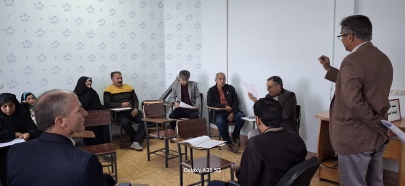 برگزاری جلسه دیدار اولیا با دبیران